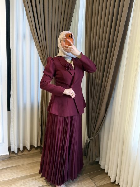 طقم تنورة
