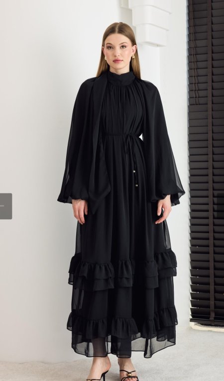 أسود